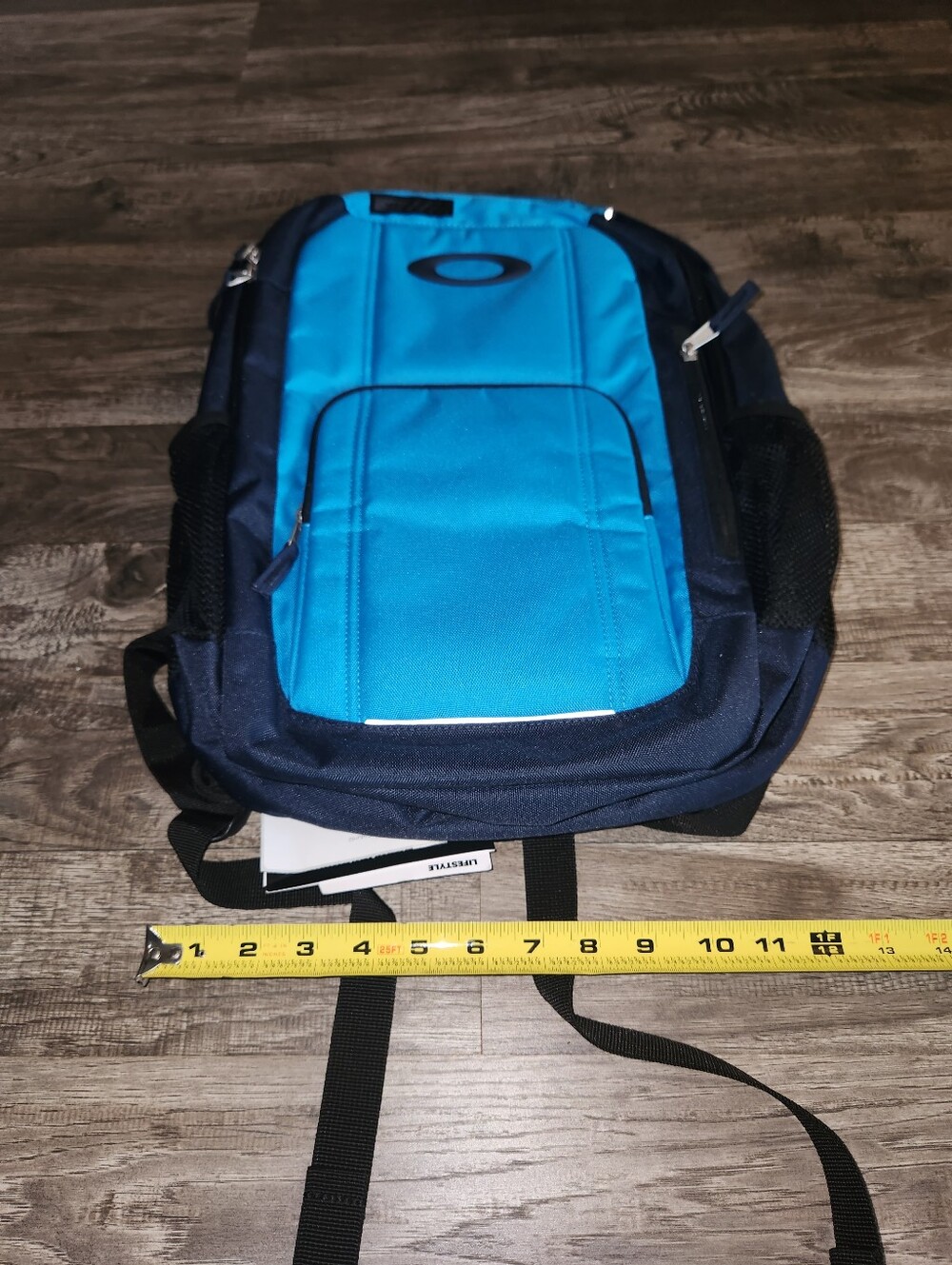 Oakley Enduro Backpack - Picture 4 of 6